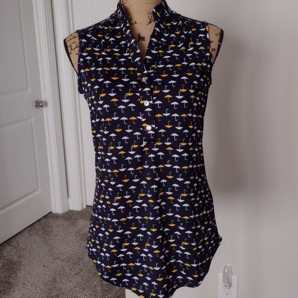 PerSeption Concept Women's Navy Umbrella Design Sleeveless 1/2 Button Small
